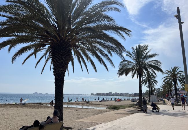Apartment in Rosas / Roses - Gran Canal - Apartamento visto al mar, 50 M de la