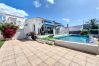 House in Rosas / Roses - Montsia 19 - Casa con piscina privada, Roses