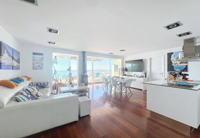 Apartment in Rosas / Roses - Canyelles 45 - Magnifico Loft, vista al mar