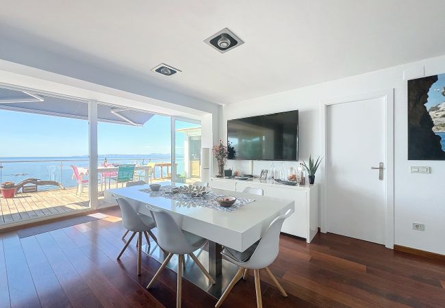 Apartment in Rosas / Roses - Canyelles 45 - Magnifico Loft, vista al mar