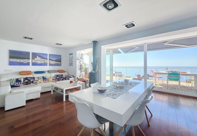Apartment in Rosas / Roses - Canyelles 45 - Magnifico Loft, vista al mar