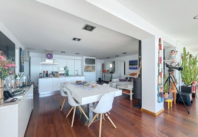 Apartment in Rosas / Roses - Canyelles 45 - Magnifico Loft, vista al mar
