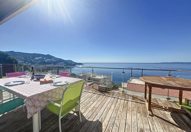 Apartment in Rosas / Roses - Canyelles 45 - Magnifico Loft, vista al mar
