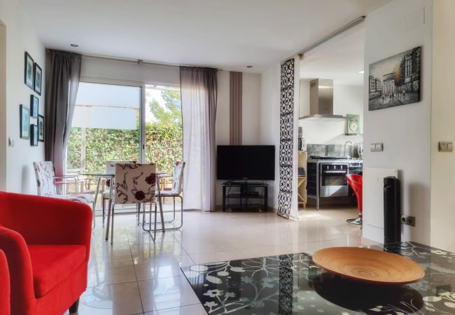 Villa in Rosas / Roses - Urgell  - Casa con jardín y dos habitaciones