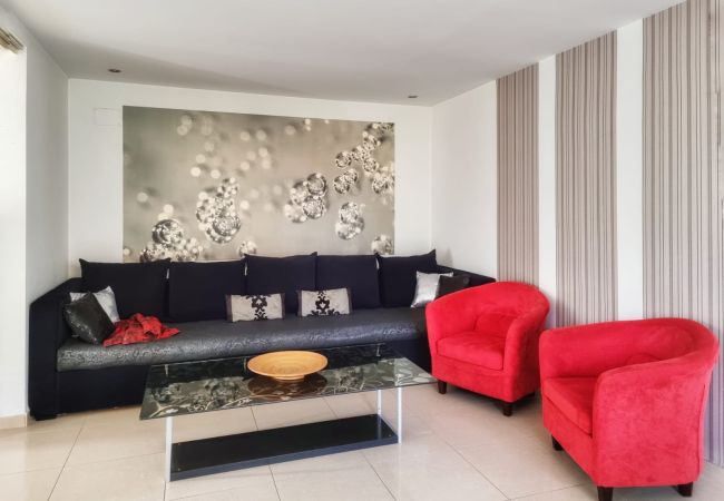 Villa in Rosas / Roses - Urgell  - Casa con jardín y dos habitaciones