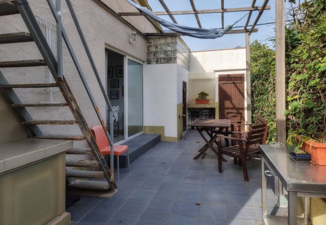 Villa in Rosas / Roses - Urgell  - Casa con jardín y dos habitaciones