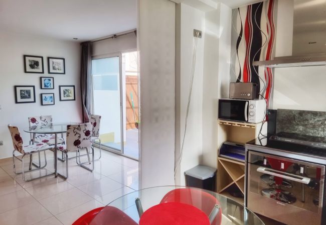Villa in Rosas / Roses - Urgell  - Casa con jardín y dos habitaciones
