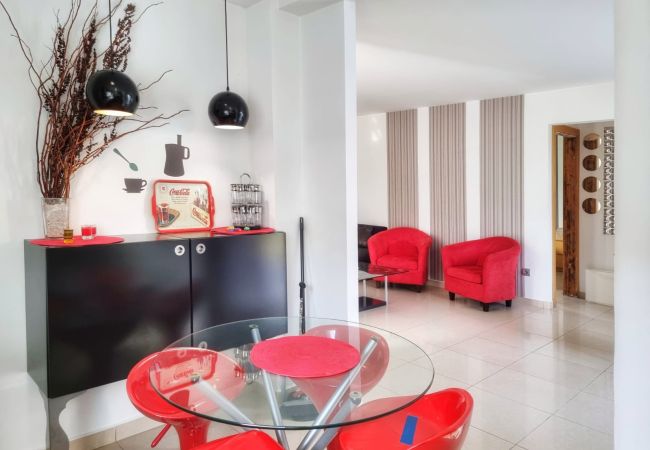 Villa in Rosas / Roses - Urgell  - Casa con jardín y dos habitaciones