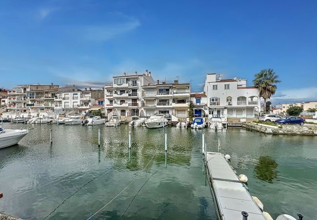 House in Empuriabrava - Porto Fino – Casa con amarre y vista al canal