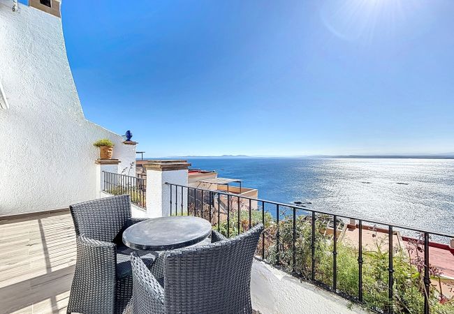 House in Rosas / Roses - ROSALES – Casa vistas al mar y piscina comunitari