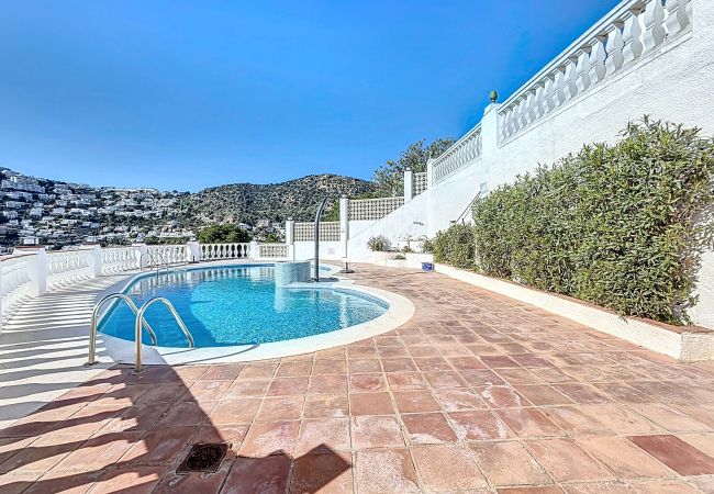 House in Rosas / Roses - ROSALES – Casa vistas al mar y piscina comunitari