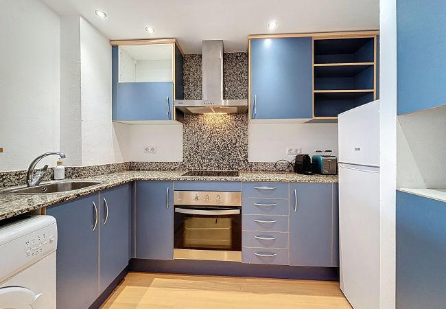Apartment in Rosas / Roses - R. MARINE II 139 – Piso vista al canal y piscina