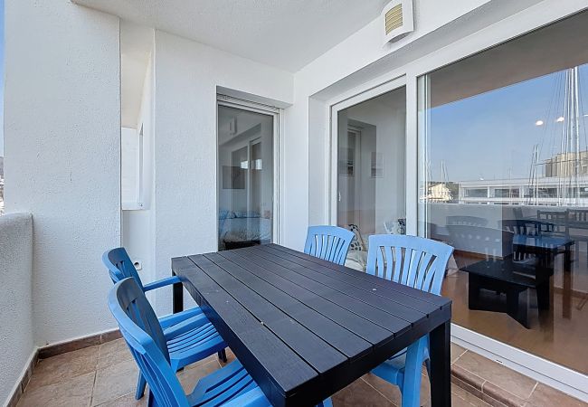 Apartment in Rosas / Roses - R. MARINE II 139 – Piso vista al canal y piscina