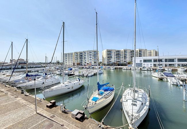 Apartment in Rosas / Roses - R. MARINE II 139 – Piso vista al canal y piscina