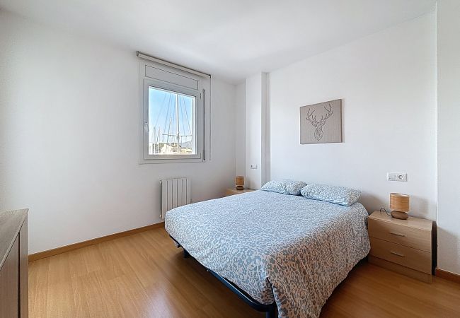 Apartment in Rosas / Roses - R. MARINE II 139 – Piso vista al canal y piscina