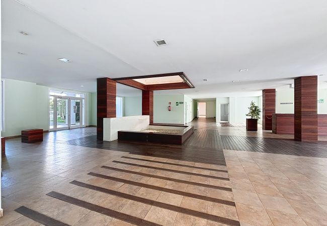 Apartment in Rosas / Roses - R. MARINE II 139 – Piso vista al canal y piscina
