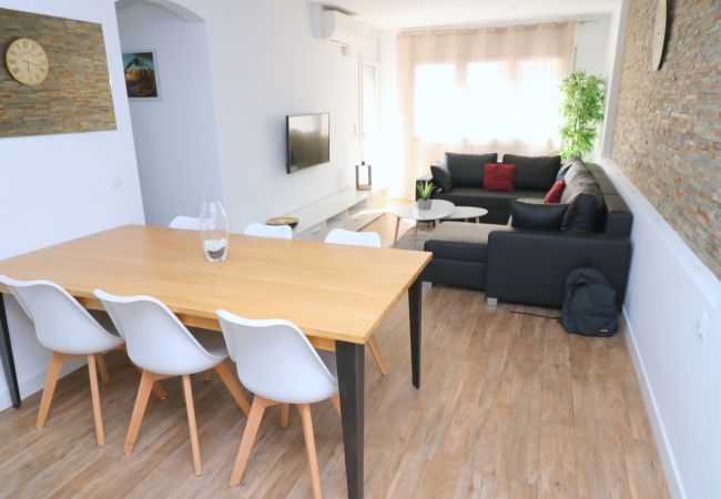 Ferienwohnung in Rosas / Roses - FRANCESC MACIA Piso centro Roses, cerca de la play