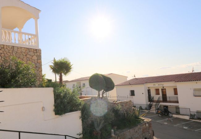 Ferienwohnung in Rosas / Roses - Les  Roques, Apartamento vista al mar