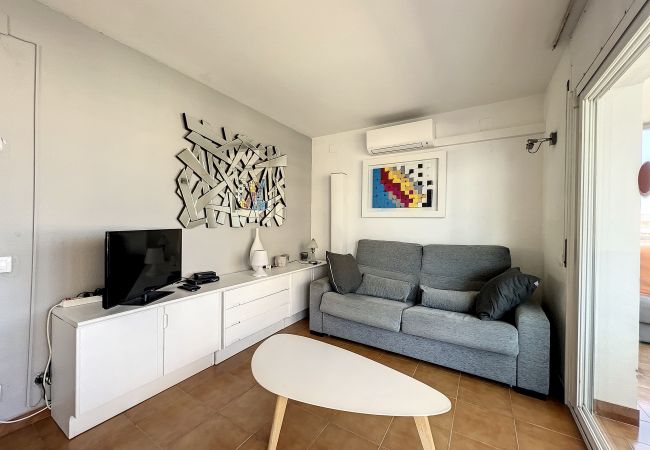 Ferienwohnung in Rosas / Roses - Marenostrum, Piso vista al mar y piscina comunitar