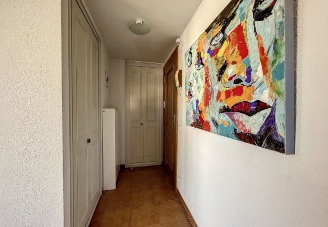 Ferienwohnung in Rosas / Roses - Marenostrum, Piso vista al mar y piscina comunitar