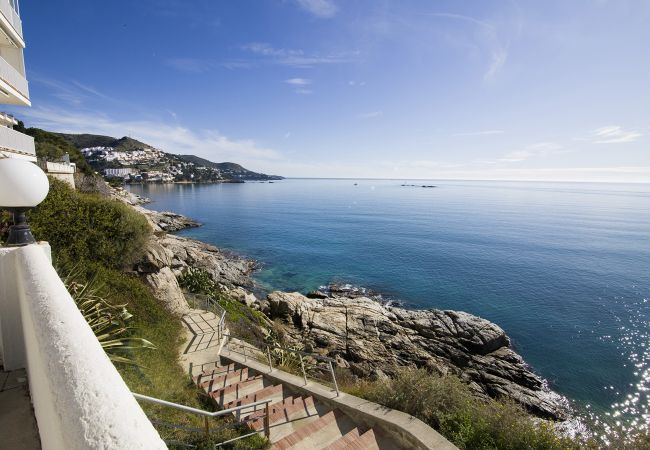 Ferienwohnung in Rosas / Roses - Ariadna - Piso, Vista al mar y Piscina Comunitaria