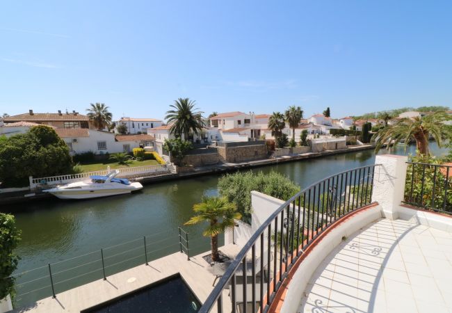 Ferienhaus in Empuriabrava - VALIRA 20D - Belle villa avec piscine sur canal