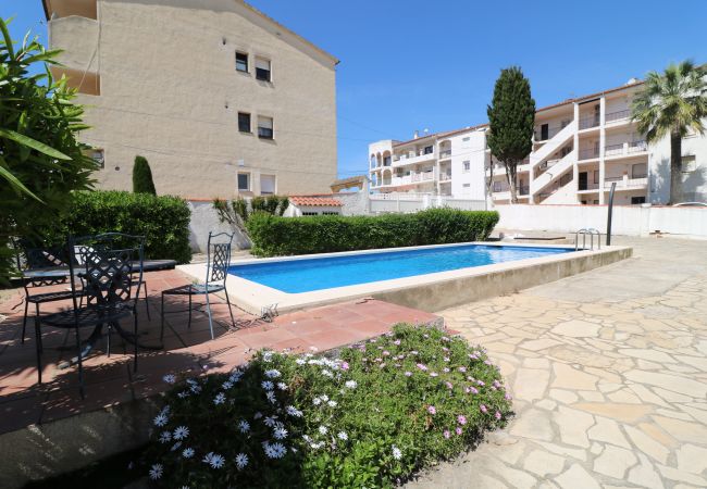 Ferienhaus in Empuriabrava - VALIRA 20D - Belle villa avec piscine et amarre