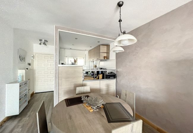 Ferienwohnung in Empuriabrava - OASIS 9 Bel appartement proche plage