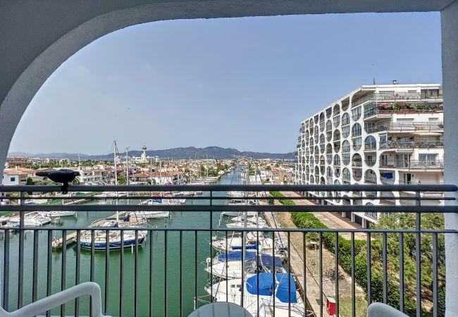 Ferienwohnung in Empuriabrava - BAHIA II- 317 - Magnifico apartamento vista al mar