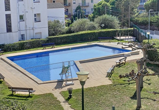 Ferienwohnung in Rosas / Roses - Lisboa 4P61 - Piso piscina comunitaria/Pequeña vis