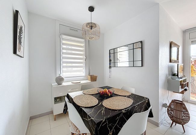 Ferienwohnung in Rosas / Roses - Sol y Playa 4-1 / Piso muy bonito y reformado con