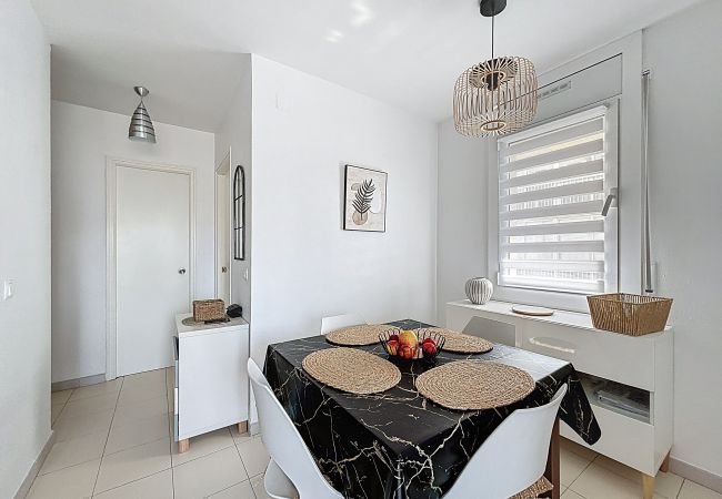 Ferienwohnung in Rosas / Roses - Sol y Playa 4-1 / Piso muy bonito y reformado con