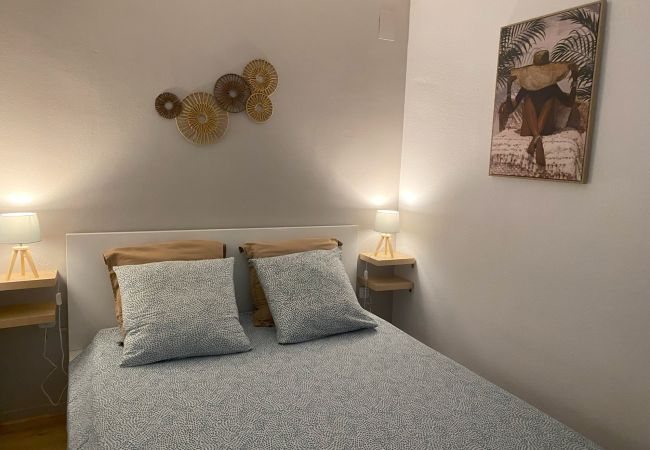 Ferienwohnung in Empuriabrava - Porto Fino - Apartamento vista al canal reformado