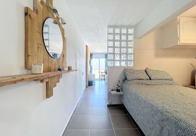 Ferienwohnung in Empuriabrava - KARINA 19G-Piso Moderno, Muy cerca de la playa