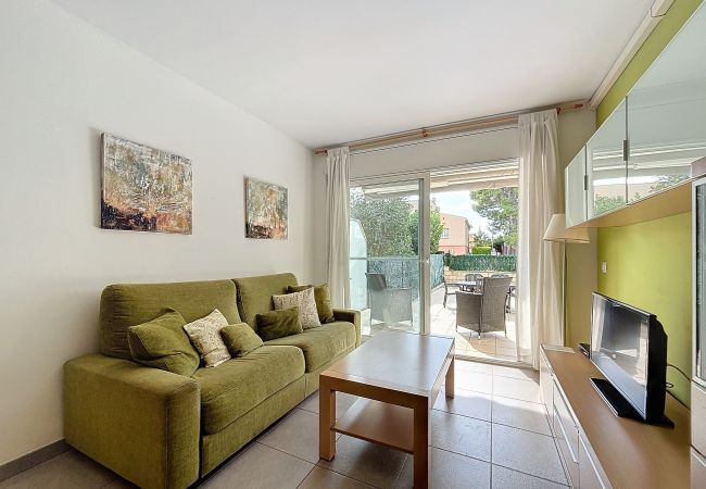 Ferienwohnung in Rosas / Roses - ARGENTERA - Residencia standing piscina 2 Hbt