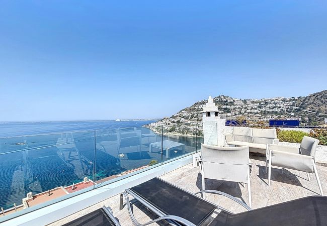 Ferienhaus in Rosas / Roses - ROSALES – Casa vistas al mar y piscina comunitari