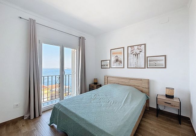 Ferienhaus in Rosas / Roses - ROSALES – Casa vistas al mar y piscina comunitari